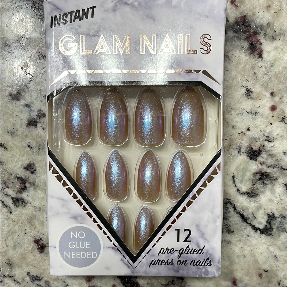 Glam Nails - Shimmering Blue Press-On Nails